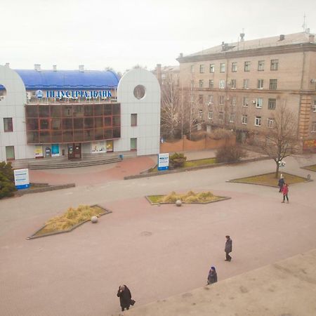 Apartment On Stalevariv Street 7 Zaporizhia エクステリア 写真