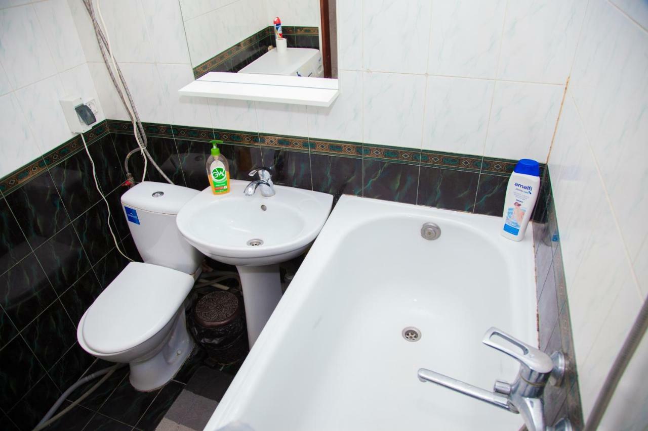 Apartment On Stalevariv Street 7 Zaporizhia エクステリア 写真
